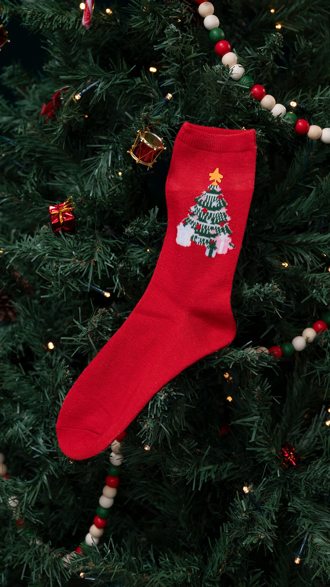 Holiday Ladies Crew Socks With 3D Embellishment